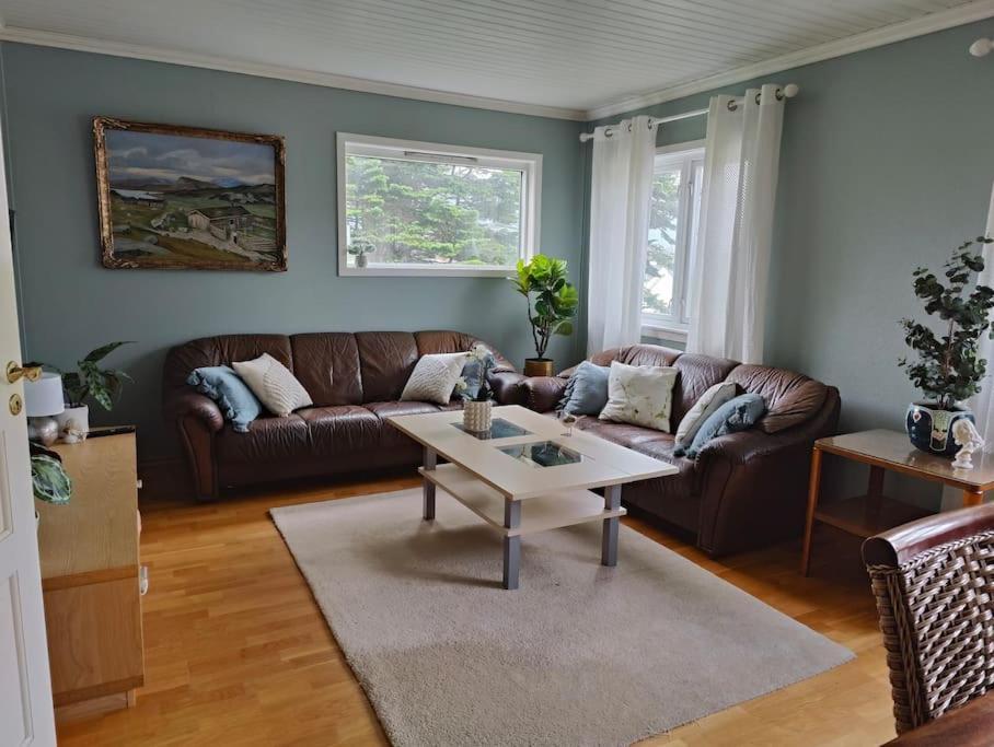 Villa Cozy Family House Tromsø Exterior foto