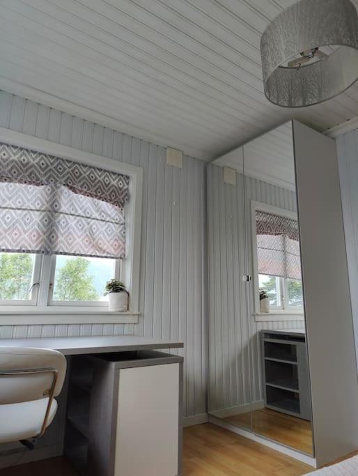 Villa Cozy Family House Tromsø Exterior foto